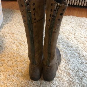 Gray boots size 8.5